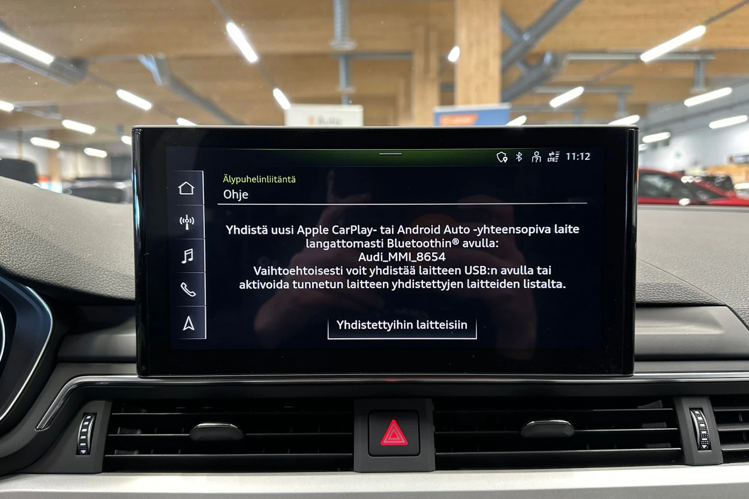 harmaa Audi A4 2023 kuva 18.