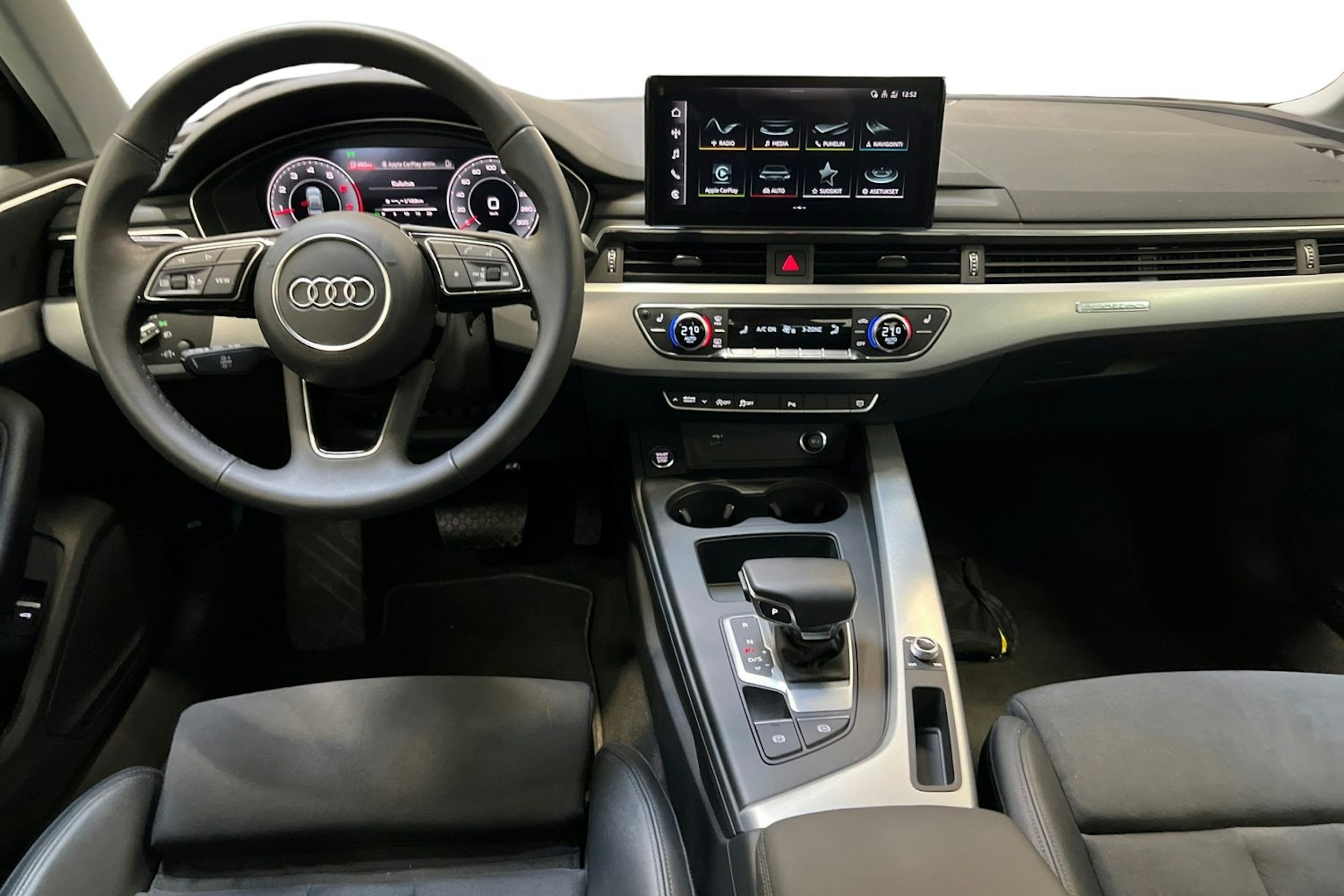harmaa Audi A4 2023 kuva 9.