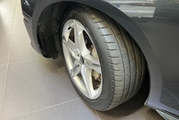 harmaa Audi A4 2023 kuva 12.