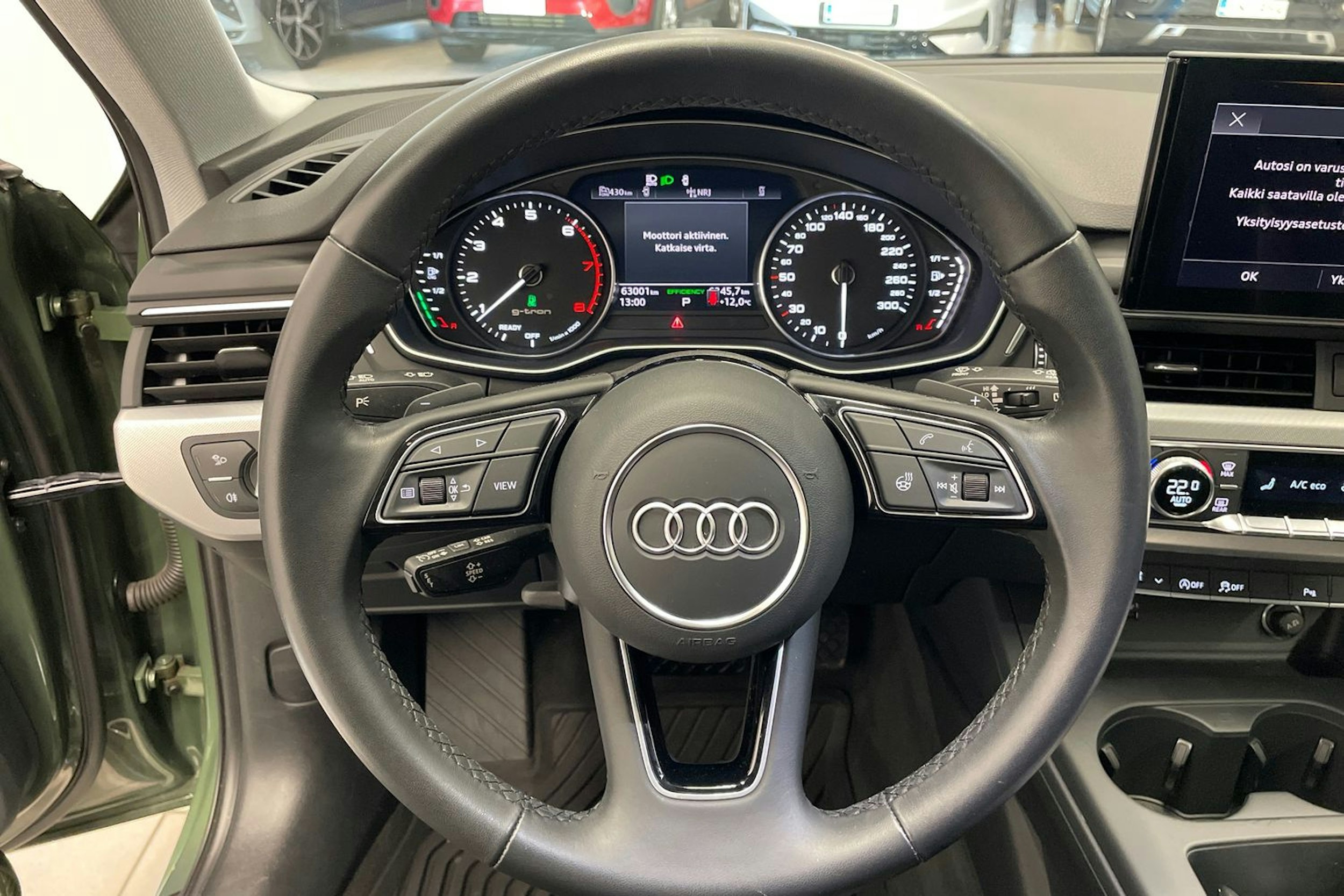 vihreä Audi A4 2023 kuva 11.
