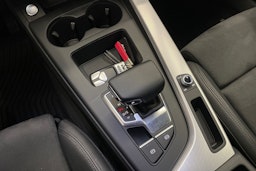vihreä Audi A4 2023 kuva 14.