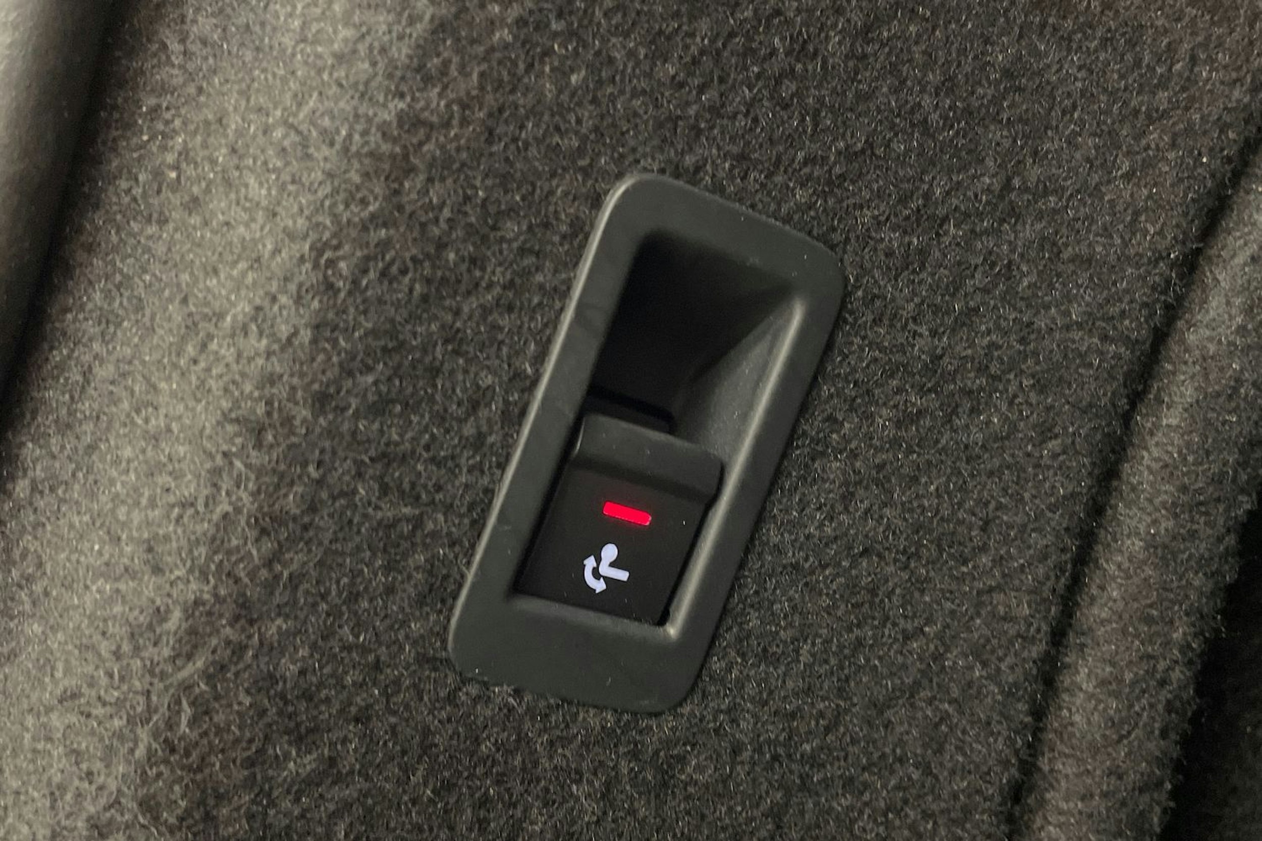 harmaa Audi A4 2023 kuva 26.