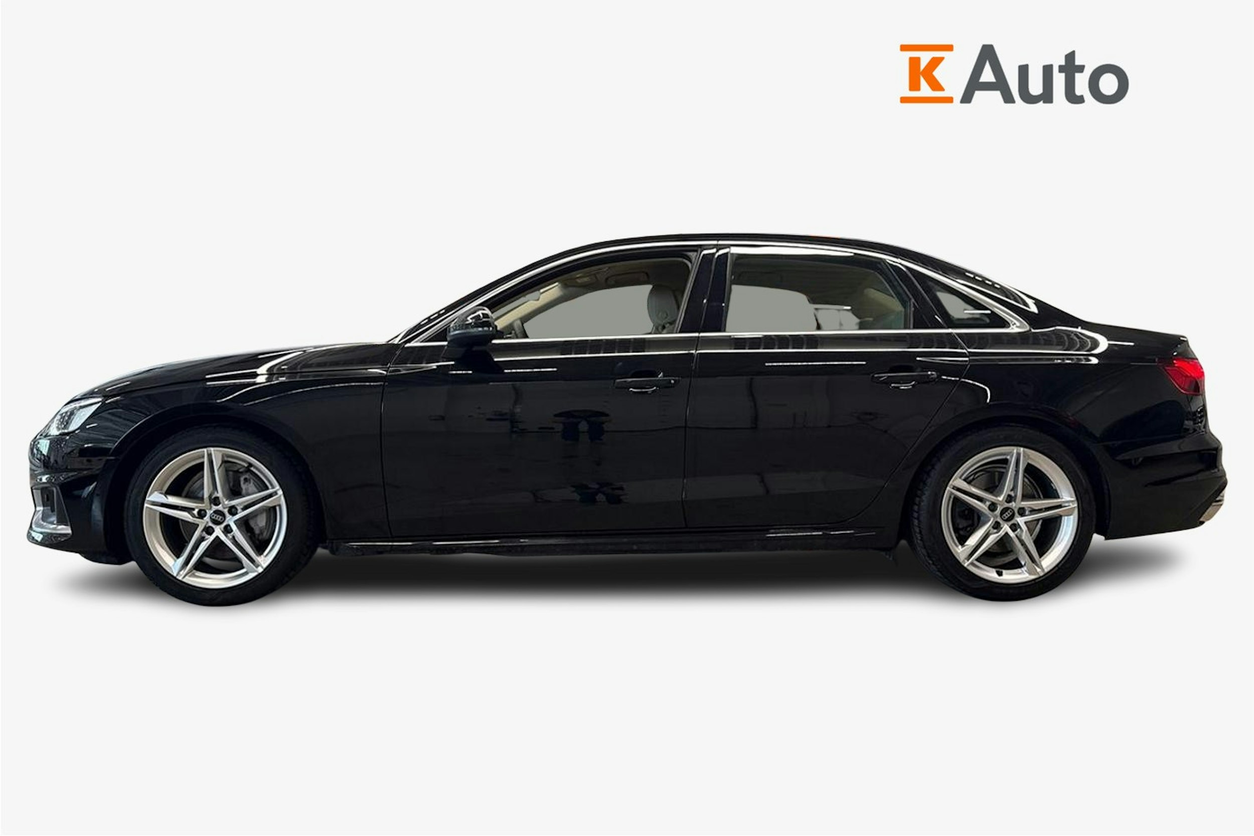 musta Audi A4 2023 kuva 6.