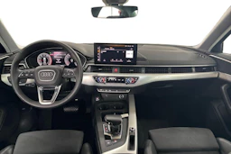 Valkoinen Audi A4 2023 kuva 7.