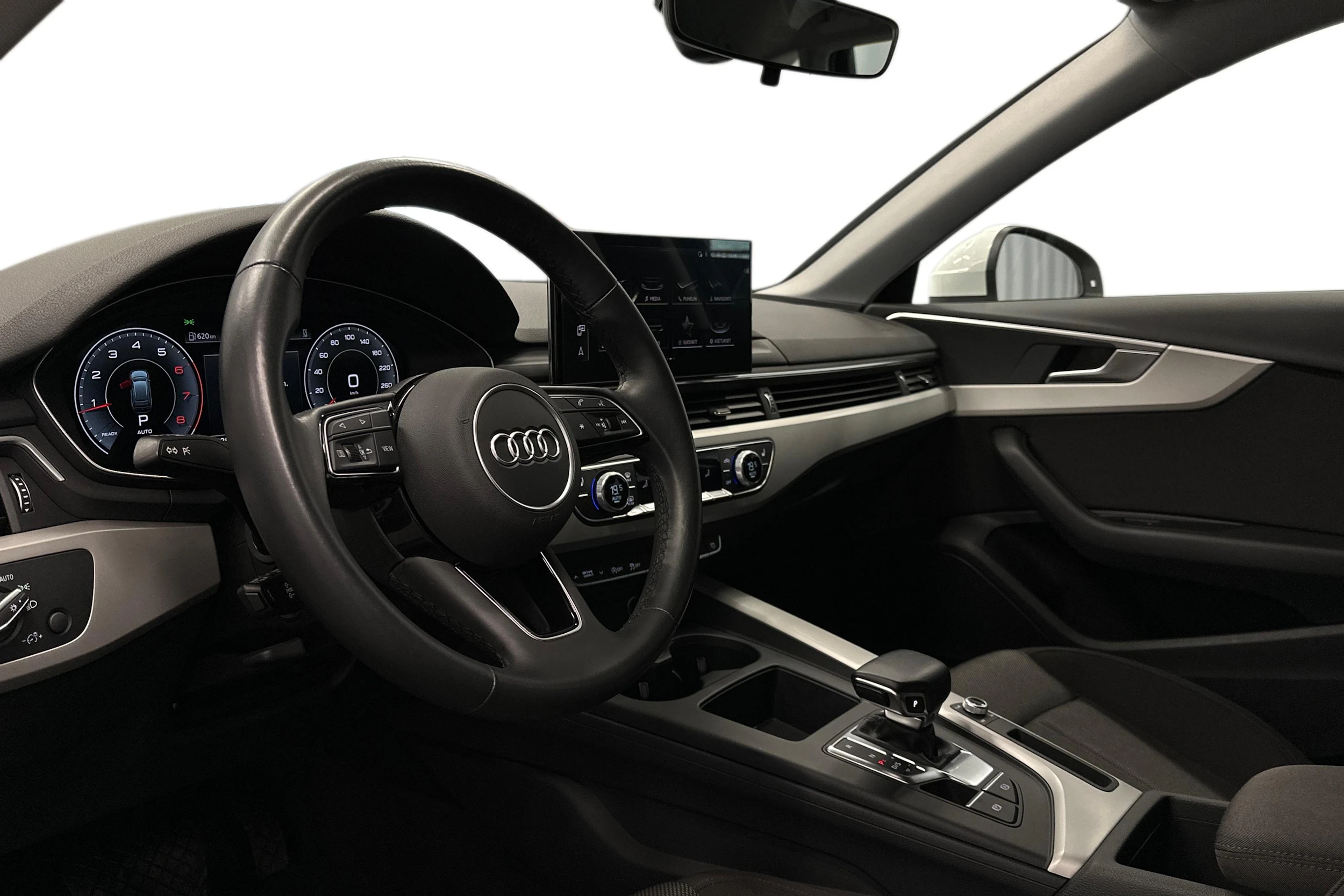 valkoinen Audi A4 2023 kuva 8.