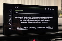 musta Audi A4 2023 kuva 23.