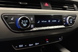 musta Audi A4 2023 kuva 27.