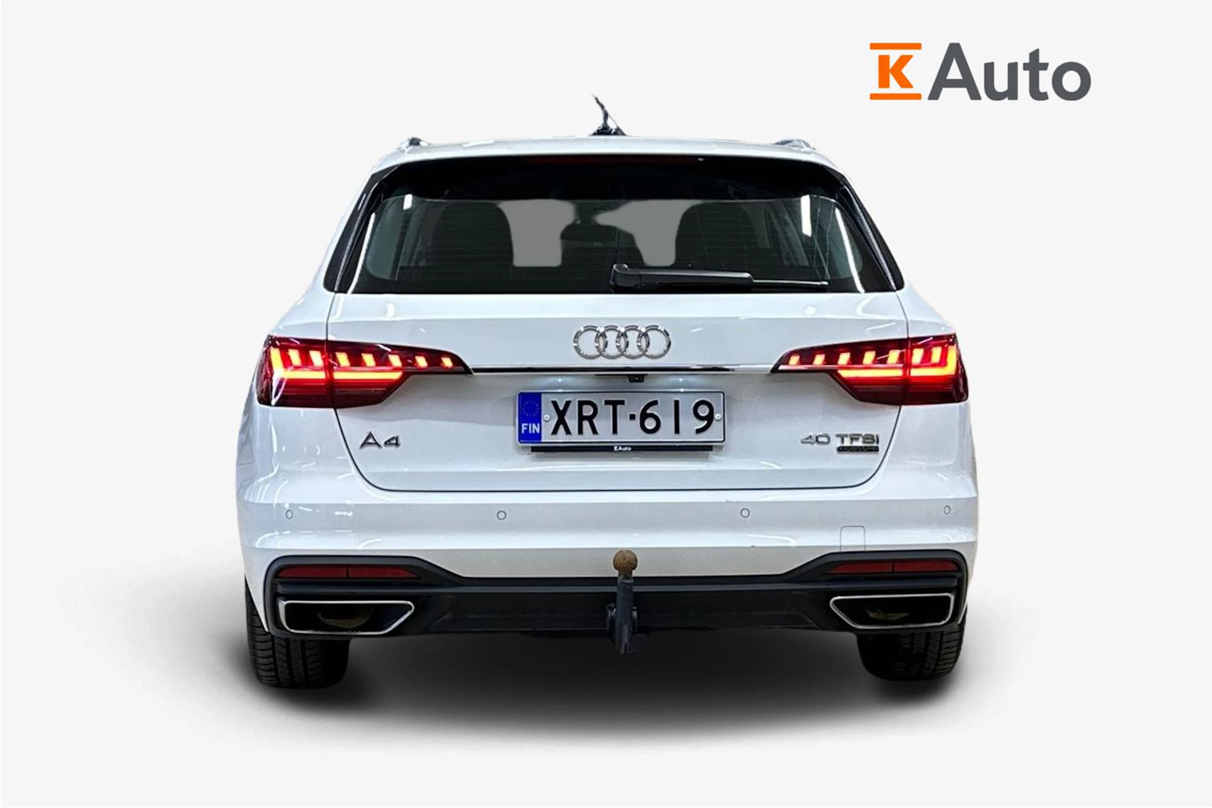 valkoinen Audi A4 2023 kuva 3.