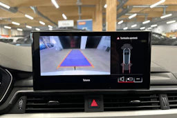 valkoinen Audi A4 2023 kuva 12.