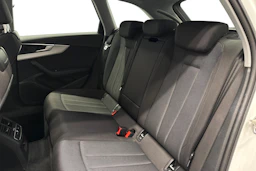 valkoinen Audi A4 2023 kuva 8.