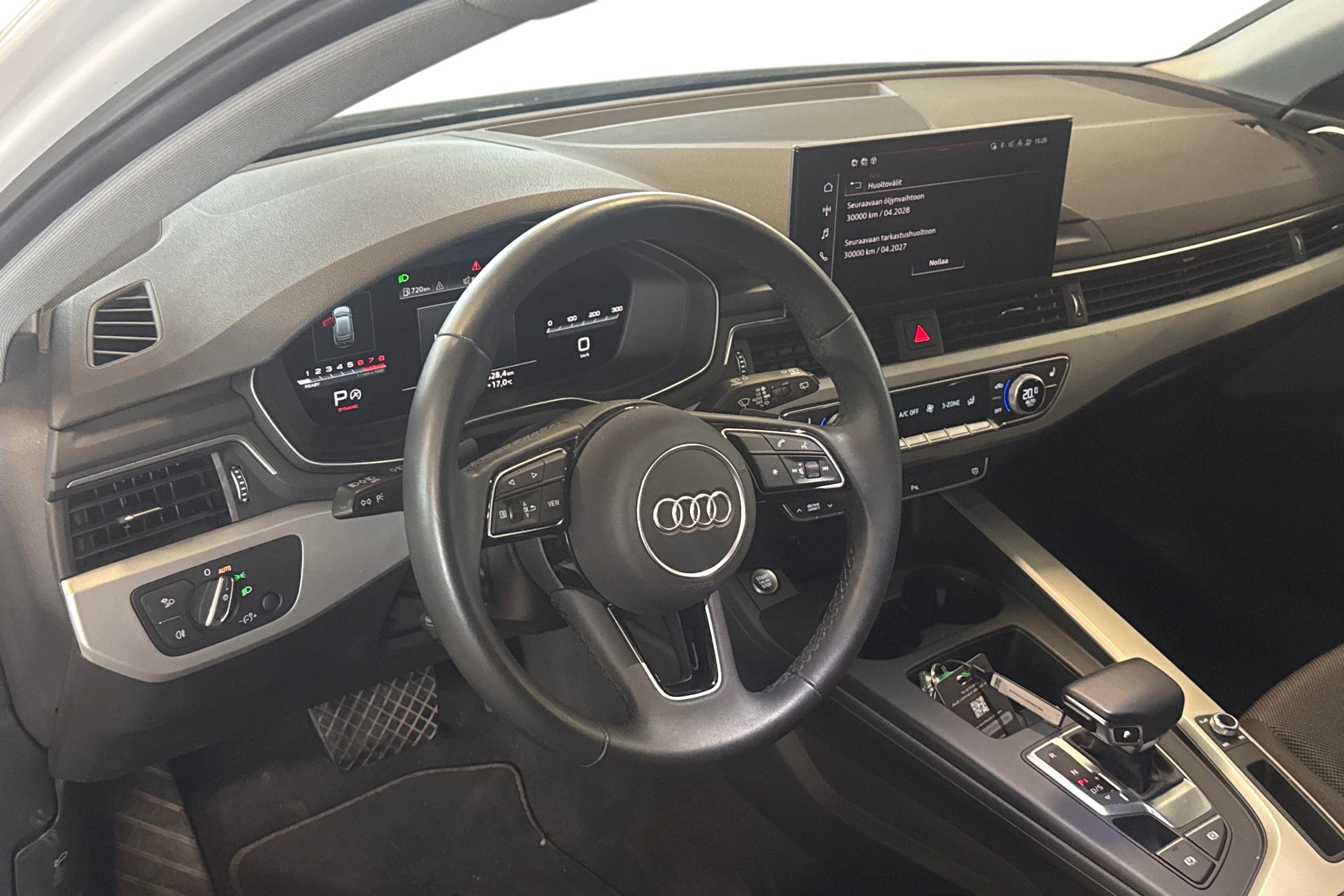 valkoinen Audi A4 2023 kuva 3.