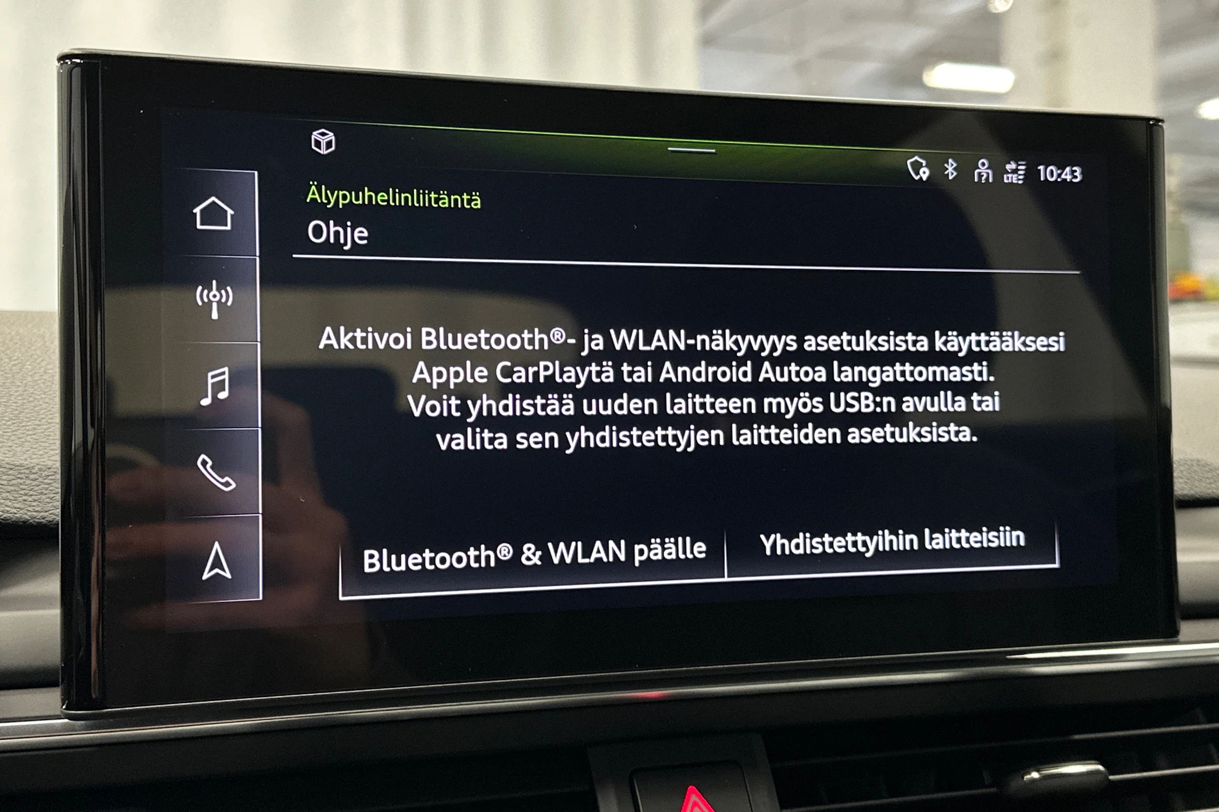 valkoinen Audi A4 2023 kuva 24.