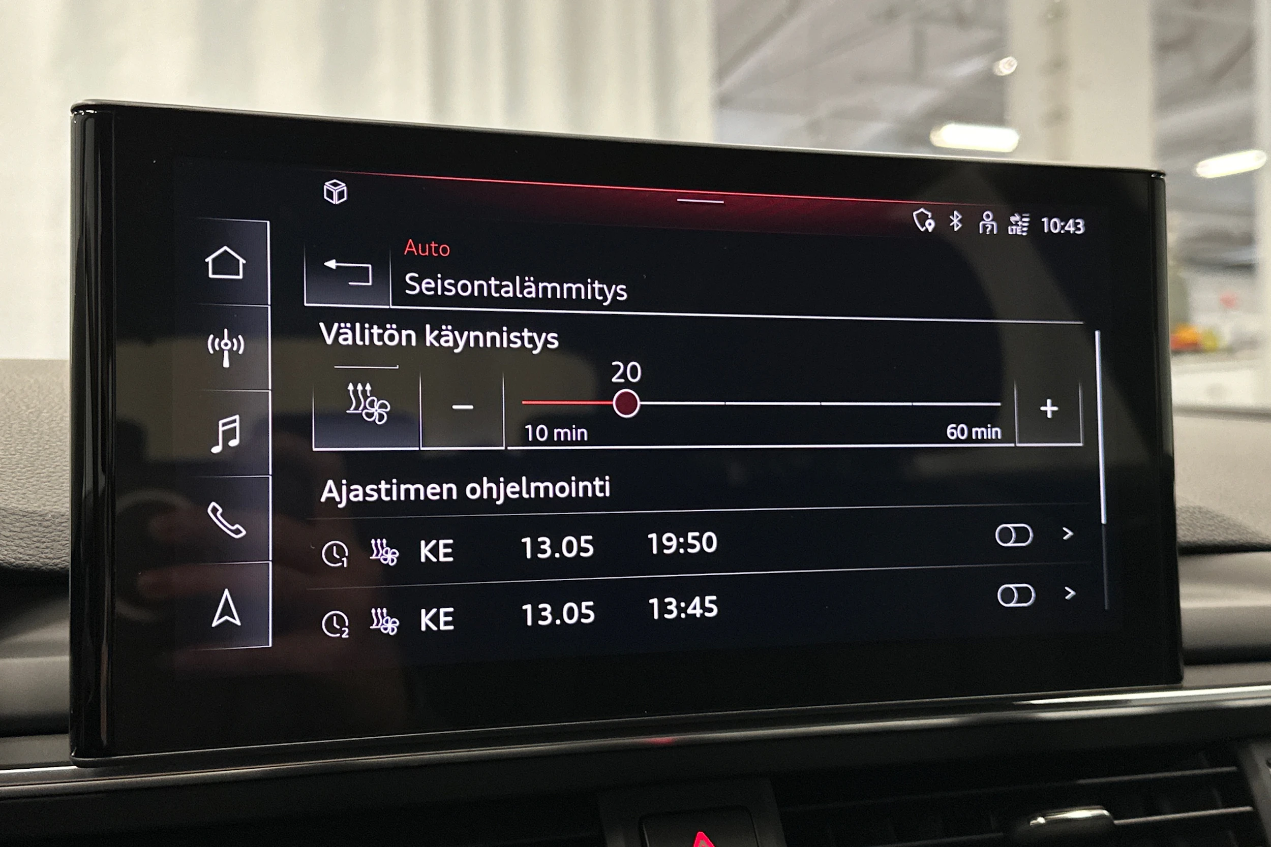 valkoinen Audi A4 2023 kuva 25.
