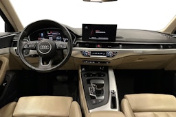 musta Audi A4 2023 kuva 9.