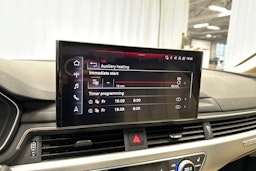musta Audi A4 2023 kuva 21.