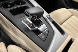 musta Audi A4 2023 kuva 24.