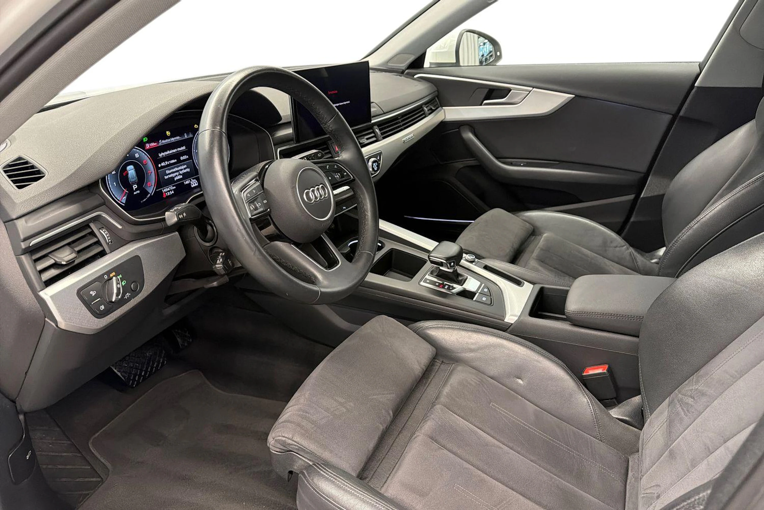 valkoinen Audi A4 2023 kuva 6.