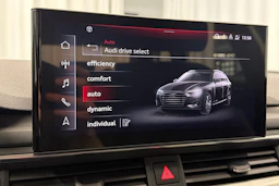 valkoinen Audi A4 2023 kuva 14.