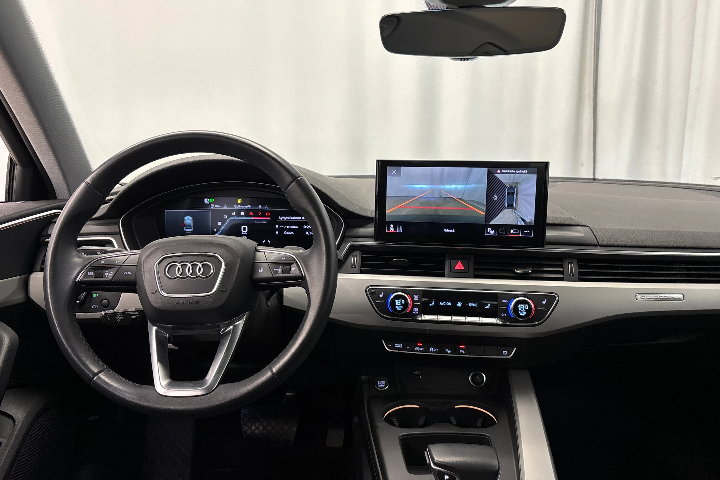 valkoinen Audi A4 2023 kuva 12.