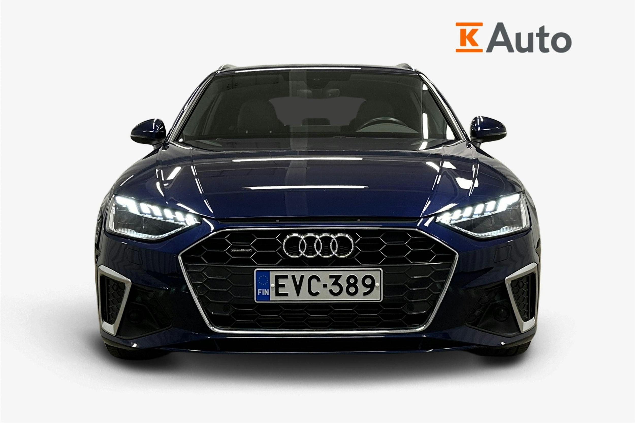 sininen Audi A4 2024 kuva 5.