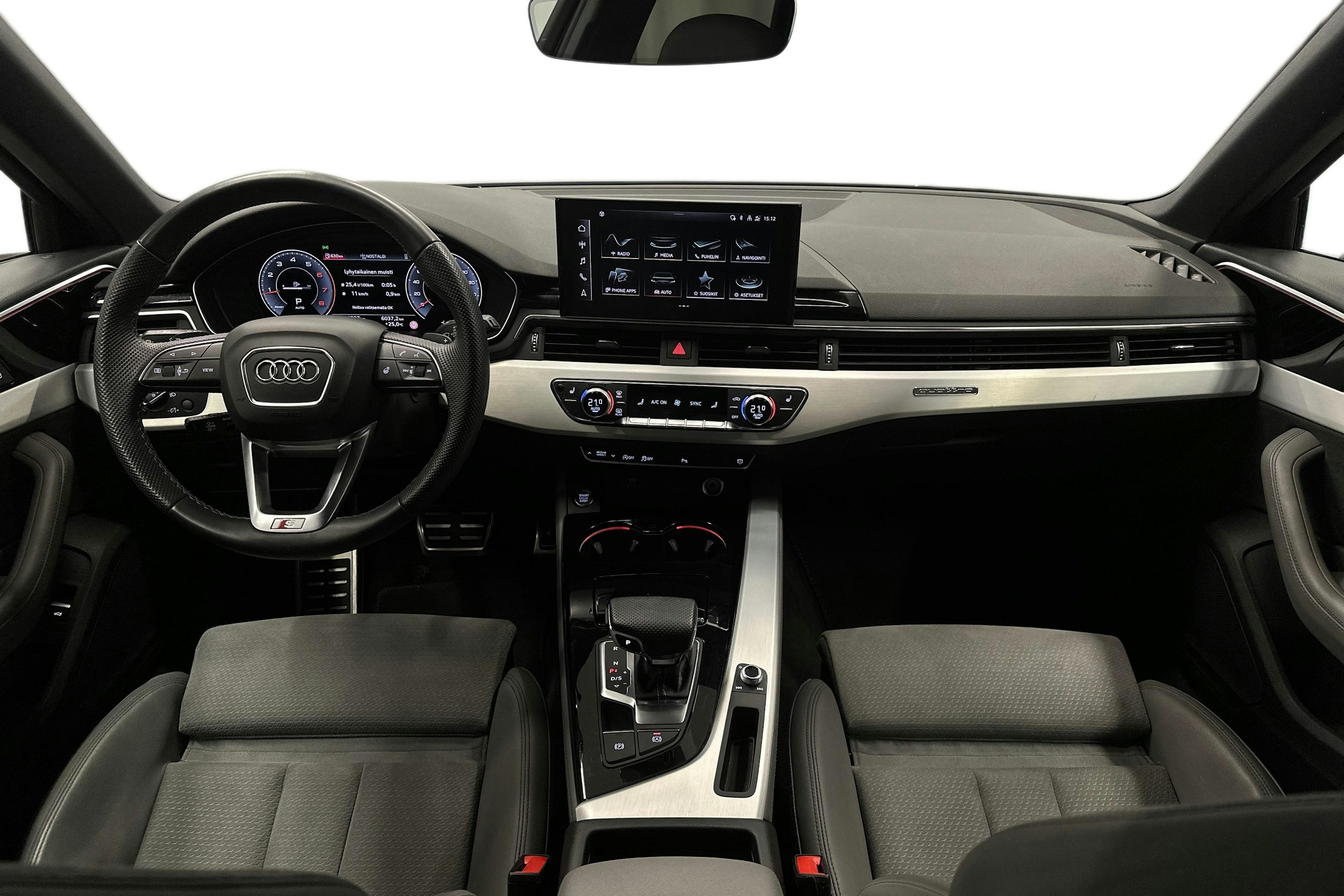 sininen Audi A4 2024 kuva 9.