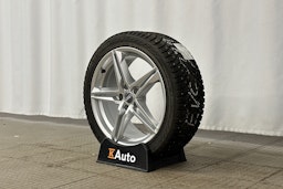 sininen Audi A4 2024 kuva 13.