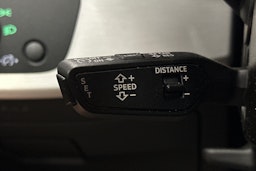 sininen Audi A4 2024 kuva 21.