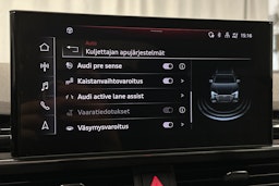 sininen Audi A4 2024 kuva 27.