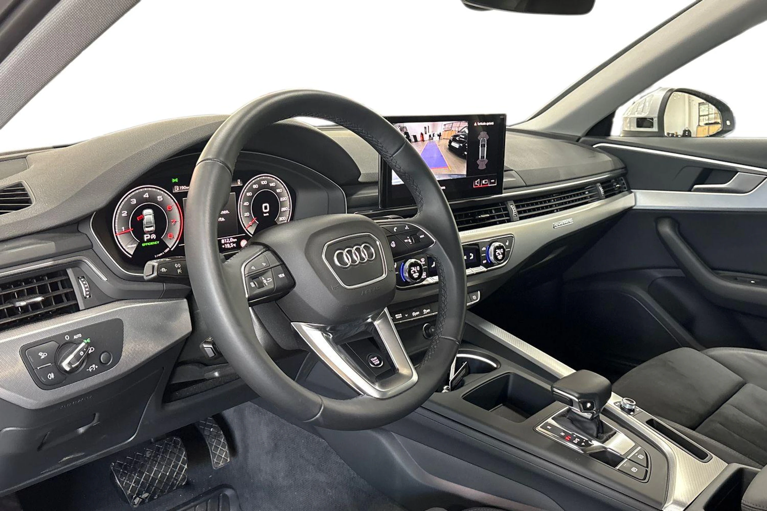 harmaa Audi A4 2024 kuva 6.