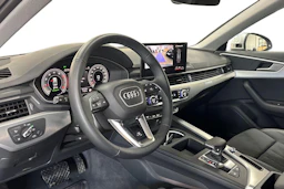 harmaa Audi A4 2024 kuva 6.