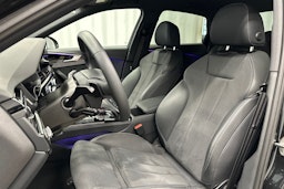musta Audi A4 2024 kuva 13.