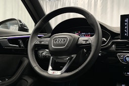 musta Audi A4 2024 kuva 14.