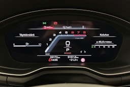 musta Audi A4 2024 kuva 18.