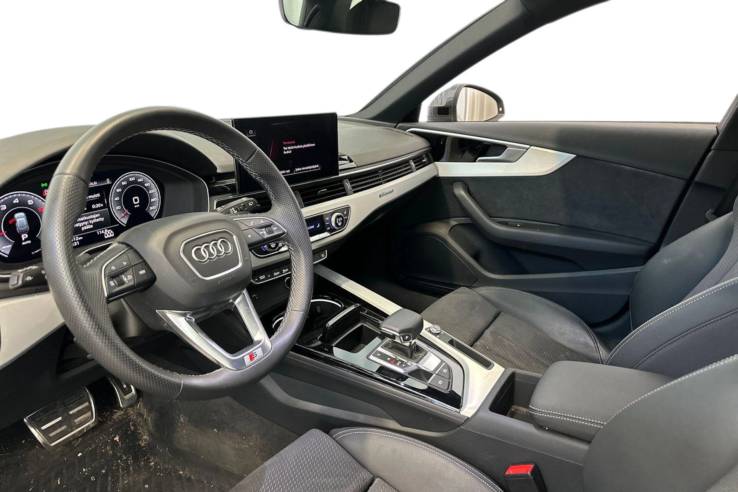 Harmaa Audi A4 2024 kuva 3.