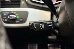 musta Audi A4 2024 kuva 20.