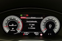 musta Audi A4 2024 kuva 21.