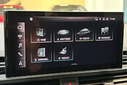 musta Audi A4 2024 kuva 24.