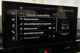 harmaa Audi A4 2024 kuva 28.
