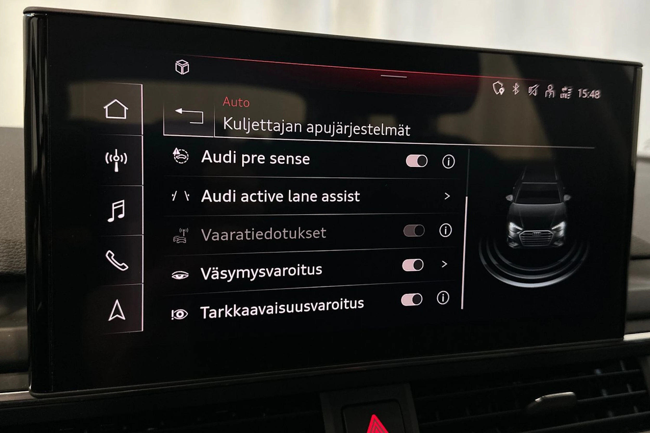 harmaa Audi A4 2024 kuva 29.
