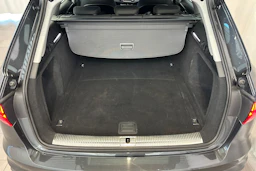 harmaa Audi A4 2024 kuva 34.