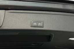 harmaa Audi A4 2024 kuva 35.