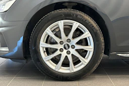 harmaa Audi A4 2024 kuva 36.