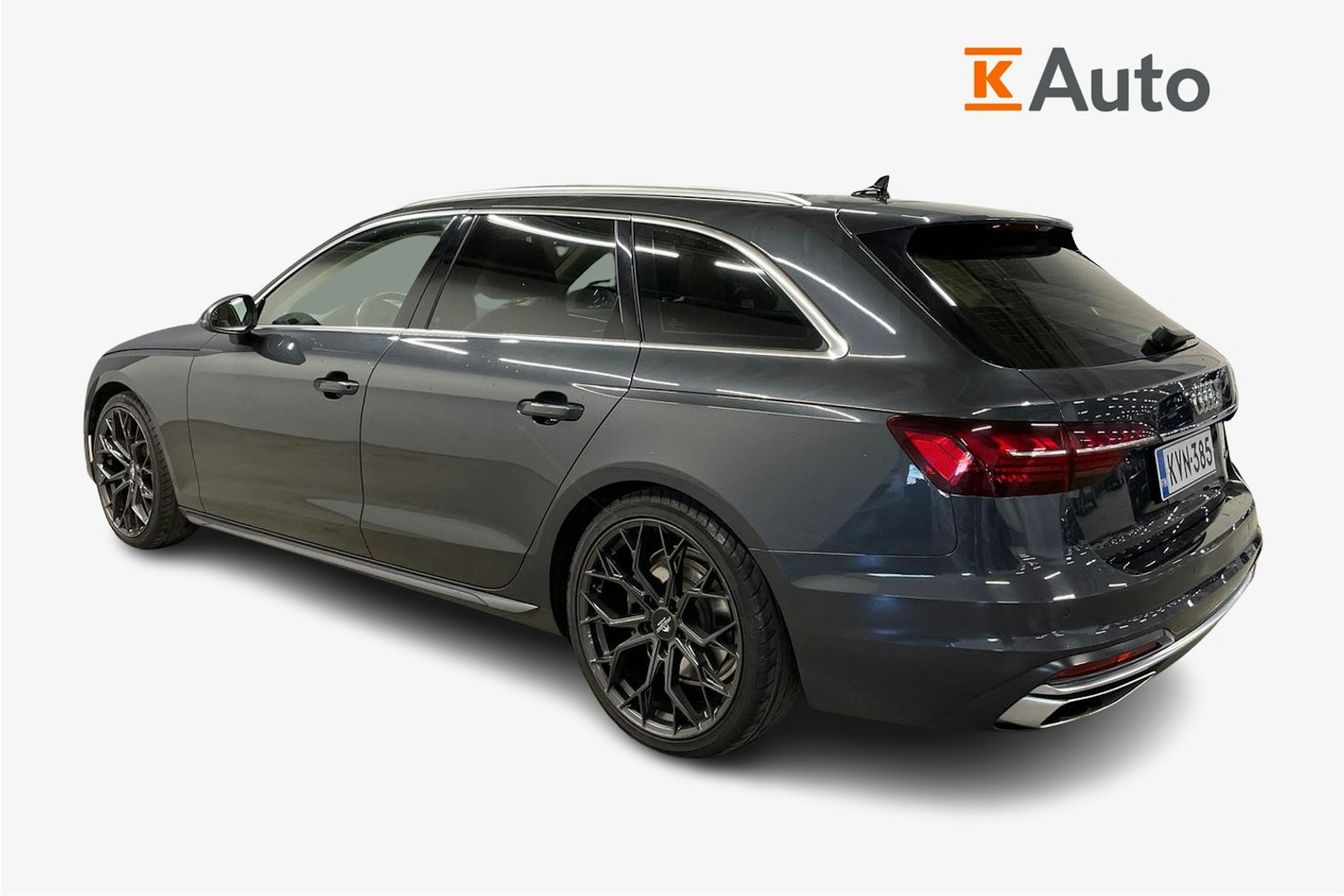 harmaa Audi A4 2024 kuva 2.