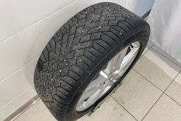 Sininen Audi A4 2024 kuva 25.