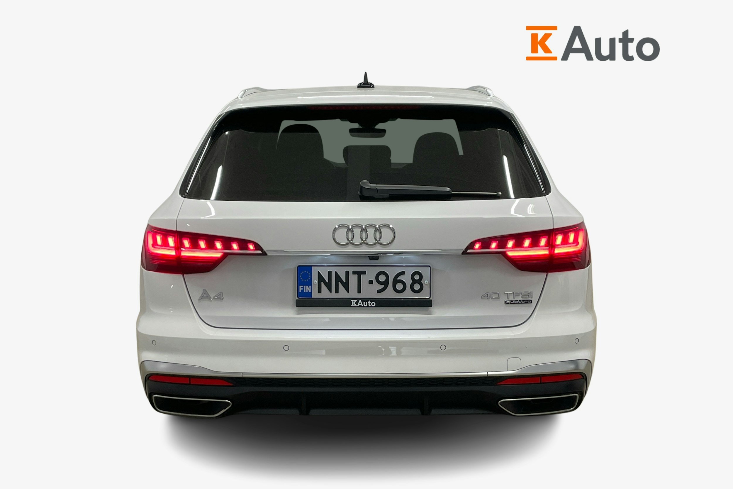 valkoinen Audi A4 2024 kuva 3.