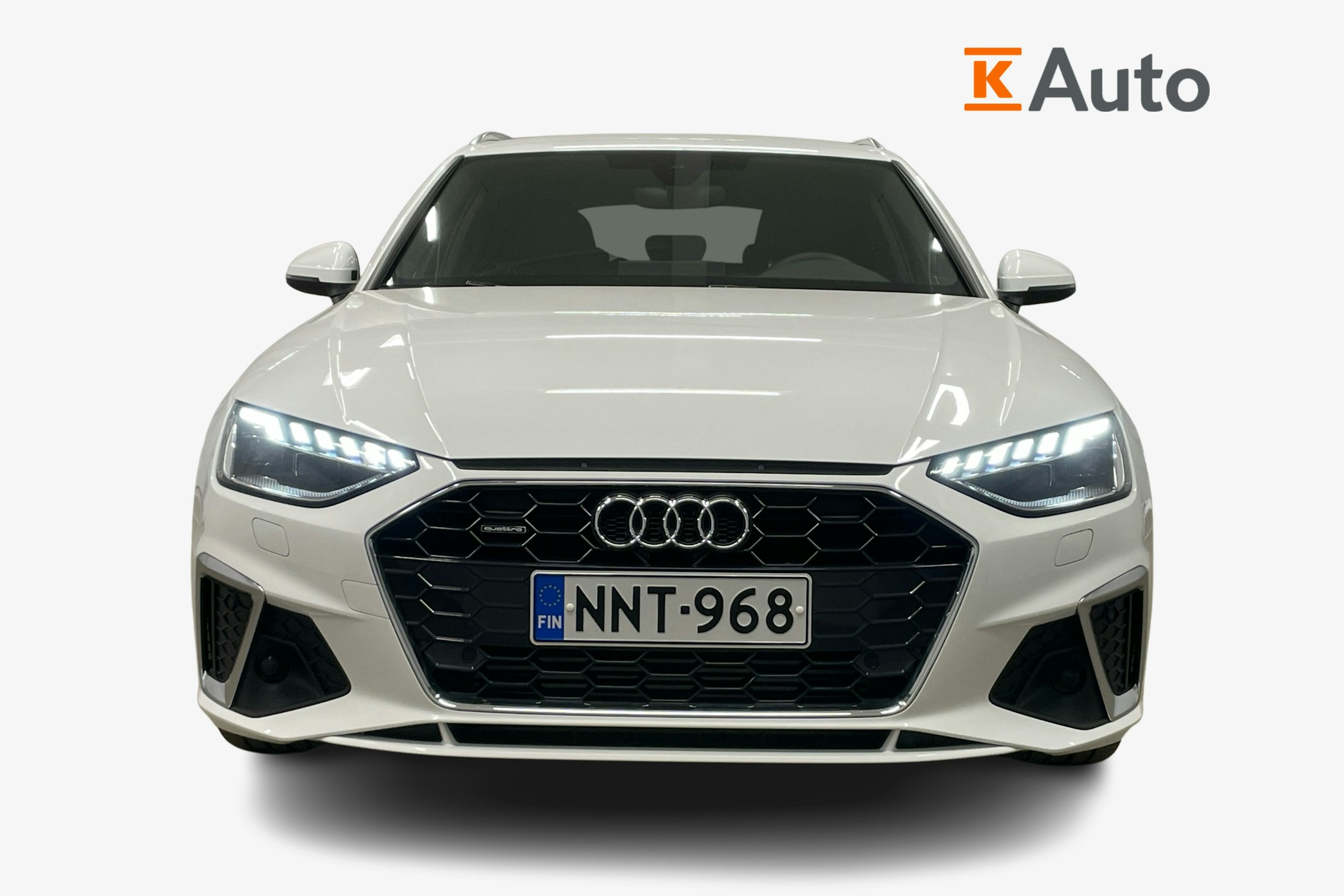 valkoinen Audi A4 2024 kuva 4.