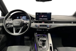 musta Audi A4 2024 kuva 7.