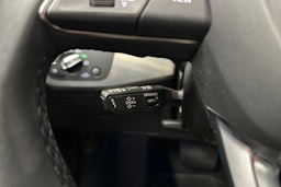 musta Audi A4 2024 kuva 13.