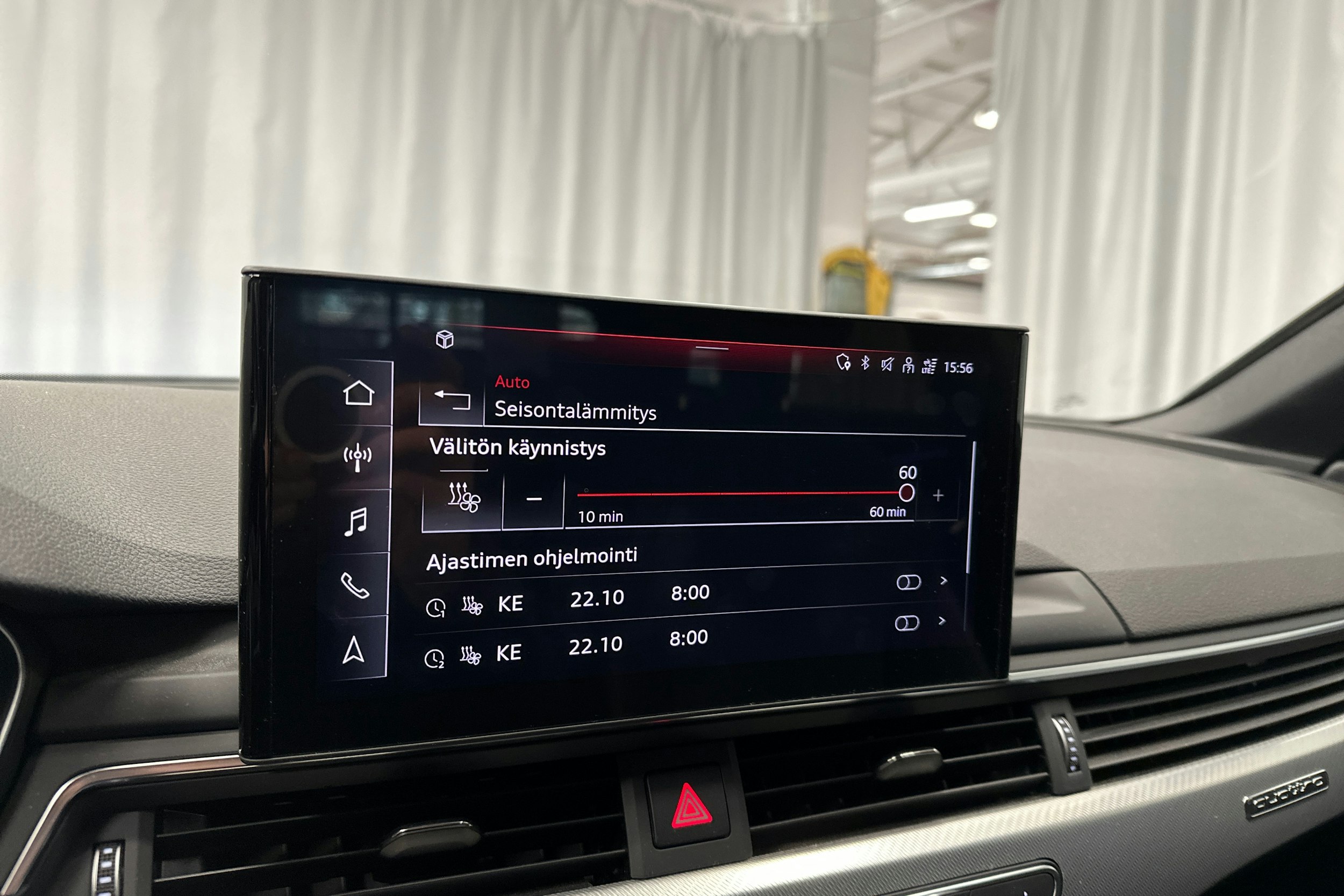 musta Audi A4 2024 kuva 18.