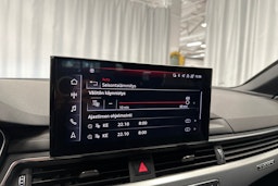 musta Audi A4 2024 kuva 18.
